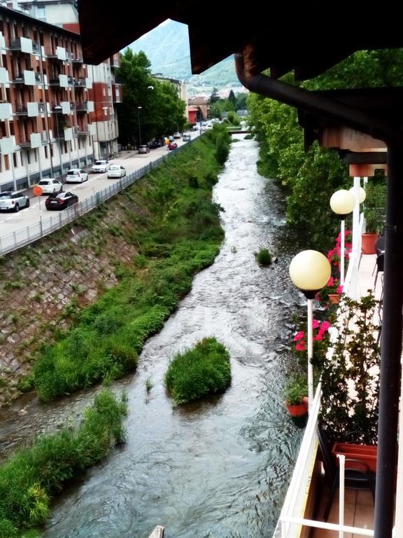 Alloggio Ponte Dei Cavalleggeri Hotel Тренто Екстериор снимка