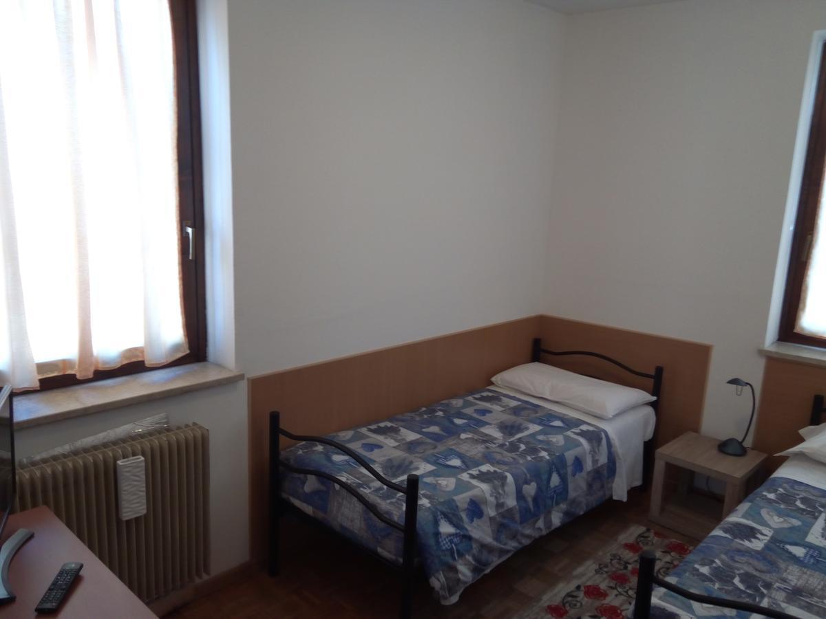 Alloggio Ponte Dei Cavalleggeri Hotel Тренто Екстериор снимка